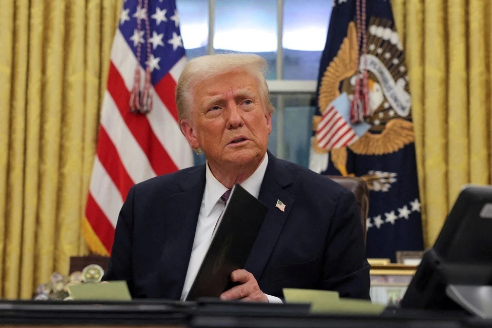 Bloomberg: ФБР заранее скрыло имя Трампа в документах по делу Эпштейна