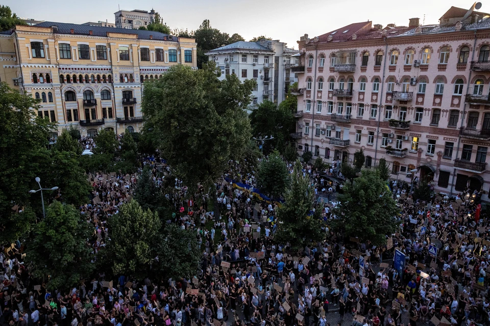 Винницкий ТЦК объяснил сбор мобилизованных на стадионе прохождением медосмотра