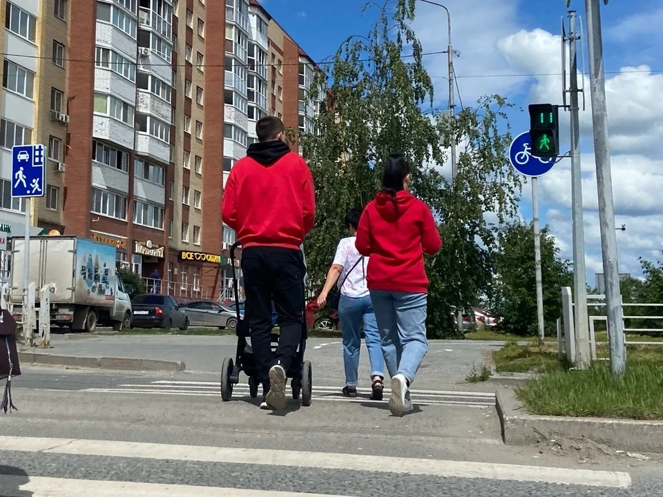 Фотопроект «Быть/казаться»: реальная жизнь подростков в соцсетях.