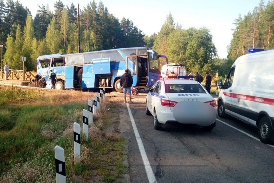 Паломники из Ярославской области попали в ДТП в Ленинградской области. ФОТО: Северо-Западная транспортная прокуратура
