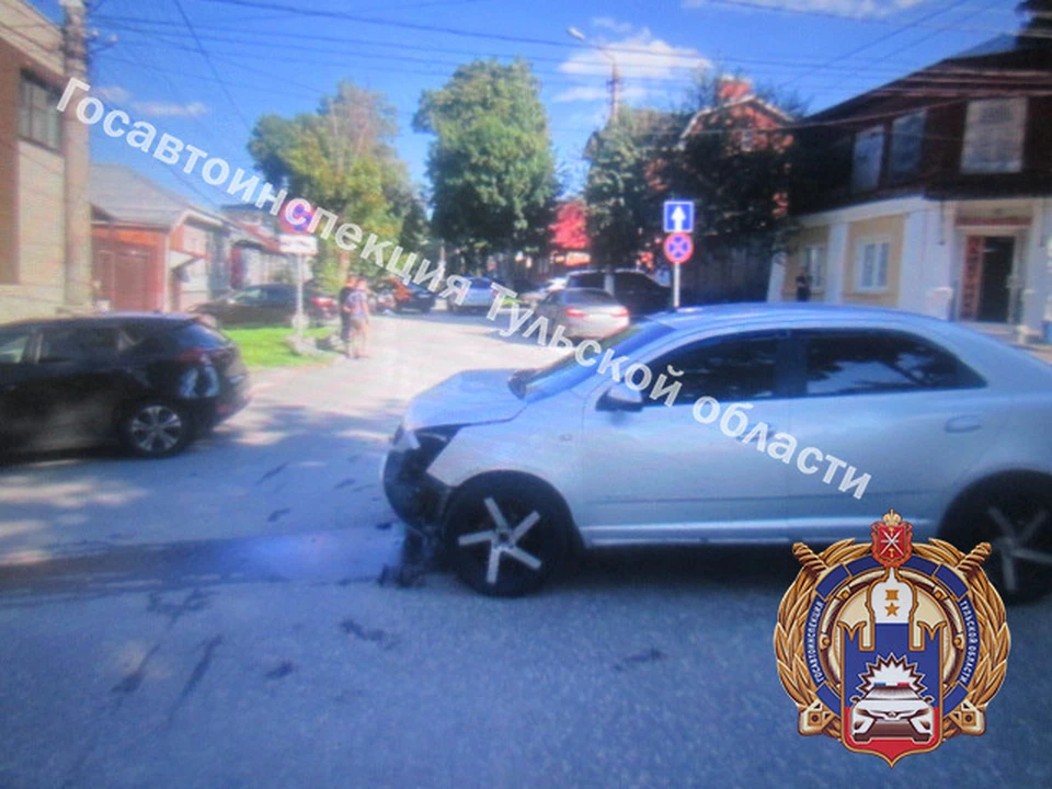В тройном ДТП на улице Гоголевской в Туле пострадал водитель автомобиля Ravon.