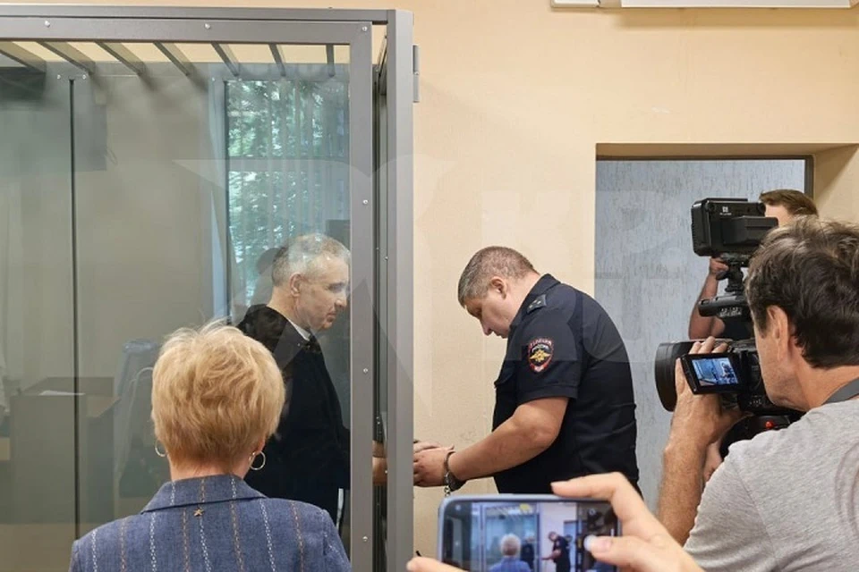 Суд вынес Ивану Пивкину обвинительный приговор и постановил освободить его.