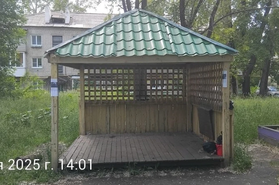 Из Засвияжья Ульяновска вывезут ставшую пристанищем маргиналов беседку | ФОТО: администрация Ульяновска