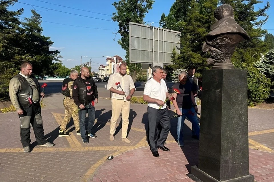 Кузбасские "Ночные Волки" прибыли в Мелитополь. Фото: тг-канал Сергея Золотарева