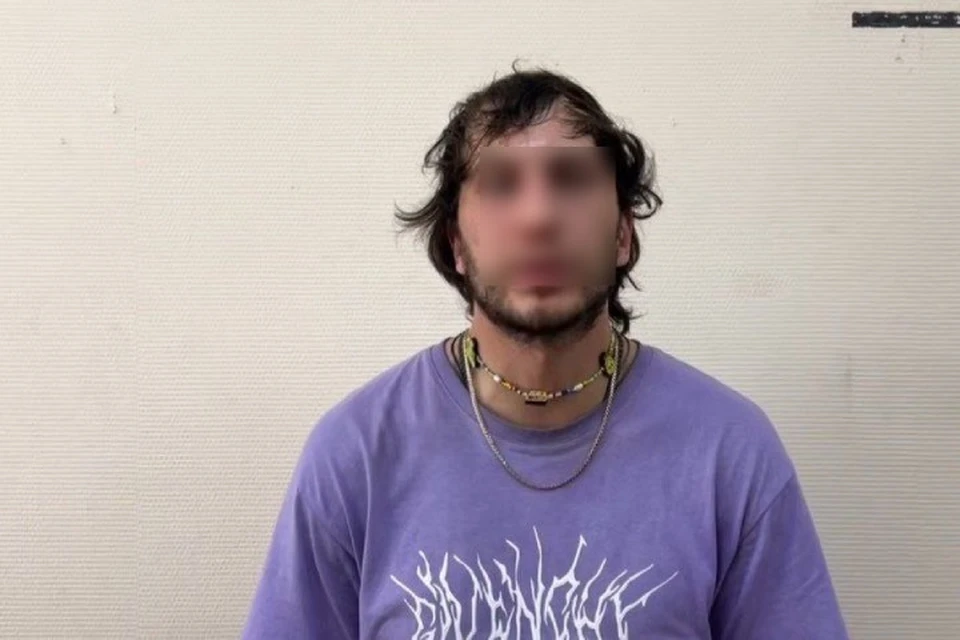 В Иркутске полицейские задержали мужчину, который показывал прохожим нож