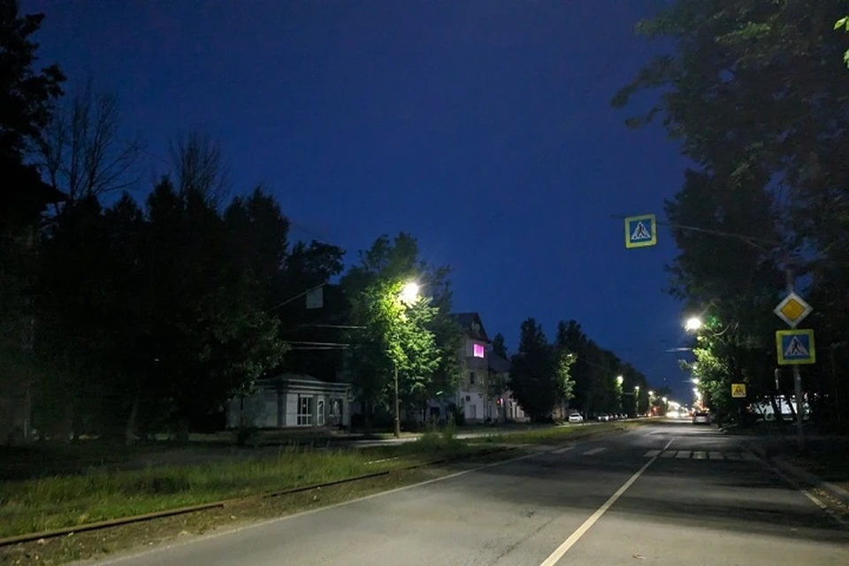 Пешеходный переход не освещен. Фото: телеграм-канал Подслушано в Ярославле 18+