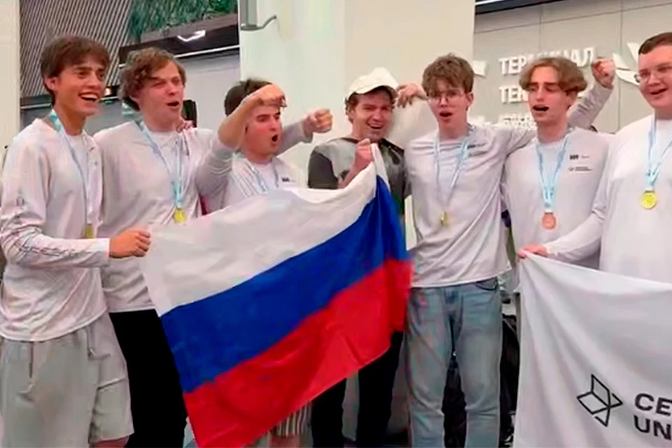 Российские школьники выиграли восемь медалей на олимпиаде по ИИ в Китае
