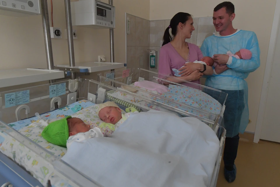 На Кубани за сутки родились 71 девочка и 82 мальчика