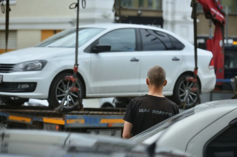 Во время рейда в центре Сочи эвакуировали 37 авто