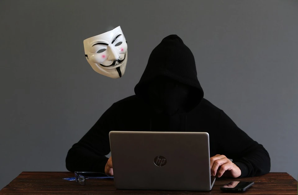 Услуги хакеров появляются не только в даркнете, но и на обычных интернет-сервисах