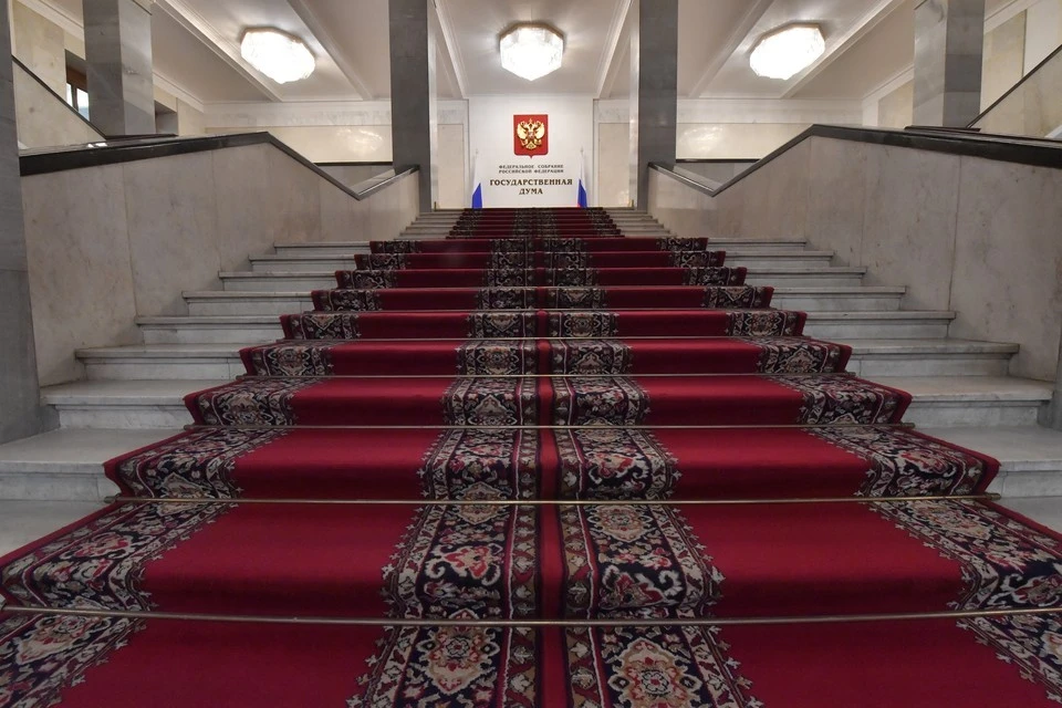 В Госдуме предложили ввести налоговый вычет за покупку школьных товаров
