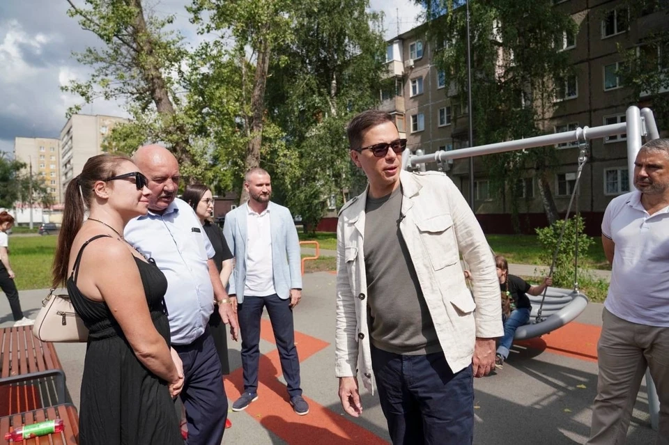 Юрий Шалабаев оценил новые пространства на проспекте Гагарина и улице Веденяпина. ФОТО: Пресс-служба администрации Нижнего Новгорода.