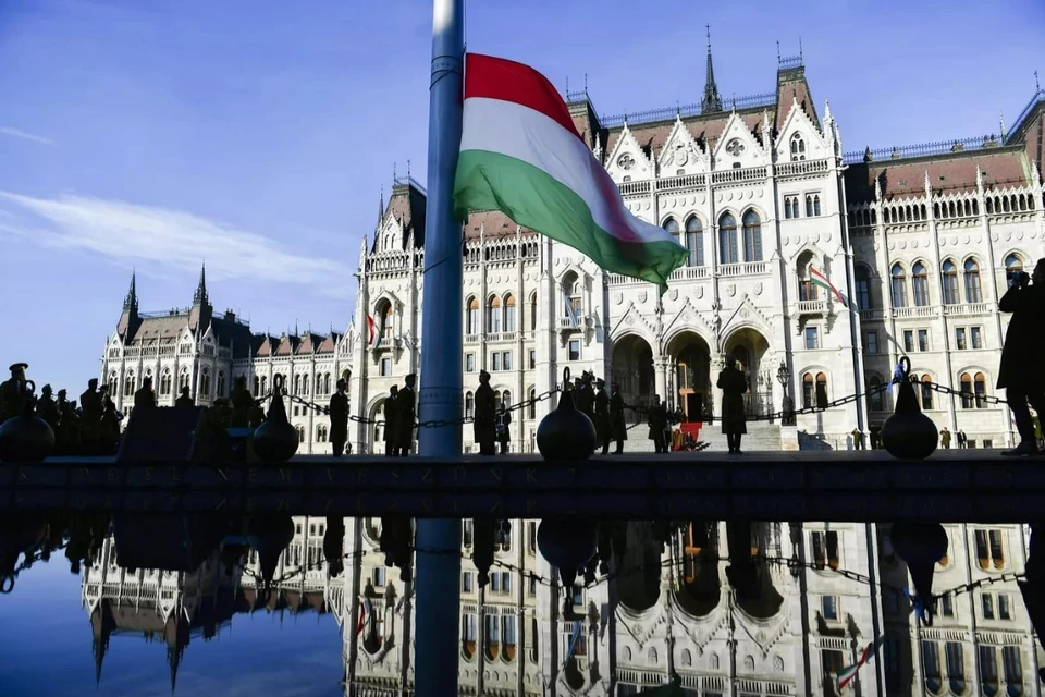 Здание Парламента Венгрии. Архивное фото