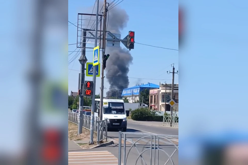 Пожар видно издалека. Фото: стоп-кадр видео