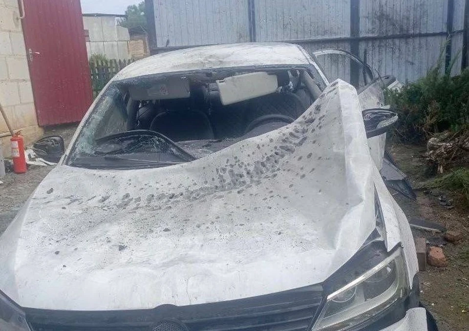 Двоих мужчин и женщину госпитализировали в районную больницу