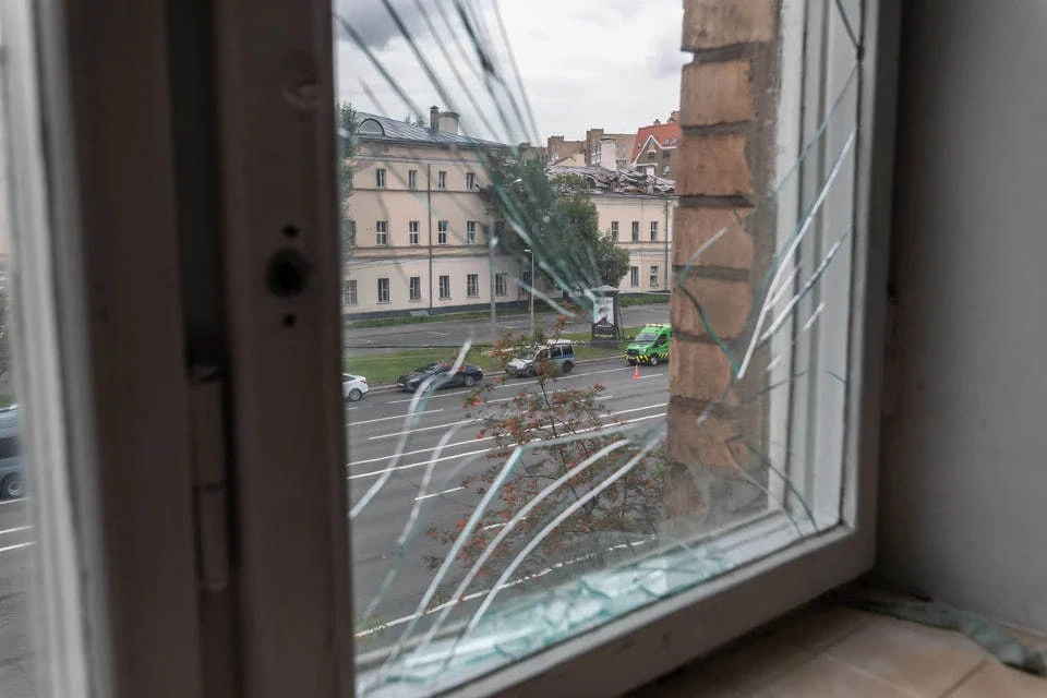 В Ростове-на-Дону обломками БПЛА повреждены не менее семи жилых домов
