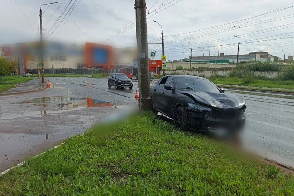 Женщина умерла на месте аварии. Фото: Госавтоинспекция Удмуртии