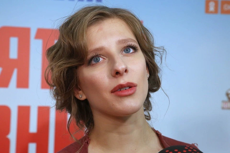 Актриса Елизавета Арзамасова заявила, что ее пытались обмануть мошенники