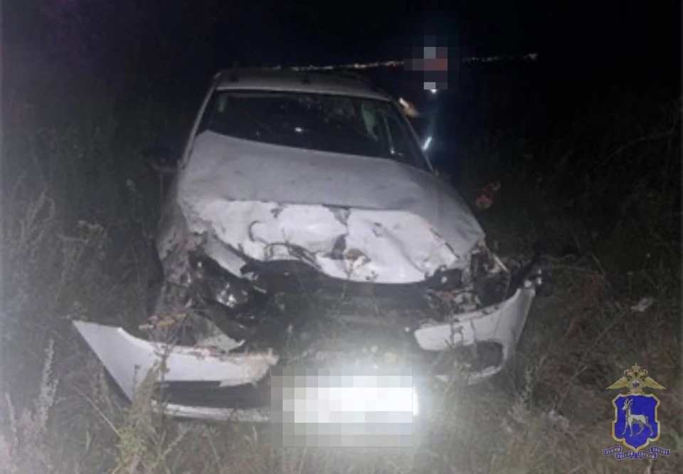 В результате аварии водитель получил травмы и был экстренно госпитализирован. Фото: ГУ МВД по Самарской области