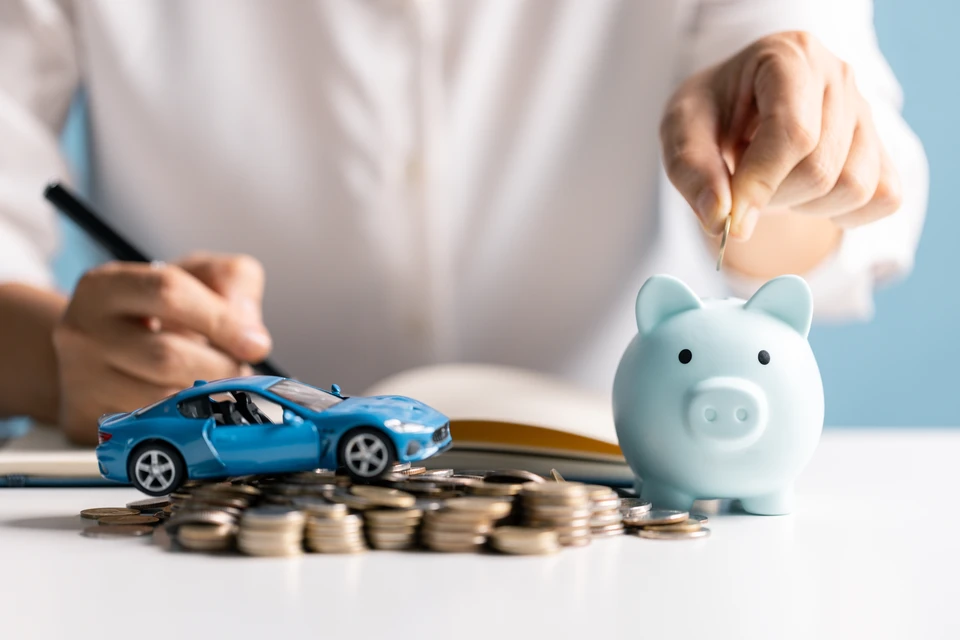 Автомобили отечественных брендов за месяц прибавили в цене 0,8% - сейчас их средняя стоимость составляет 1,58 млн рублей. Иномарки (читай – «китайцы») стали дороже на 0,5% (3,53 млн рублей). Фото: jd8/Shutterstock/Fotodom.