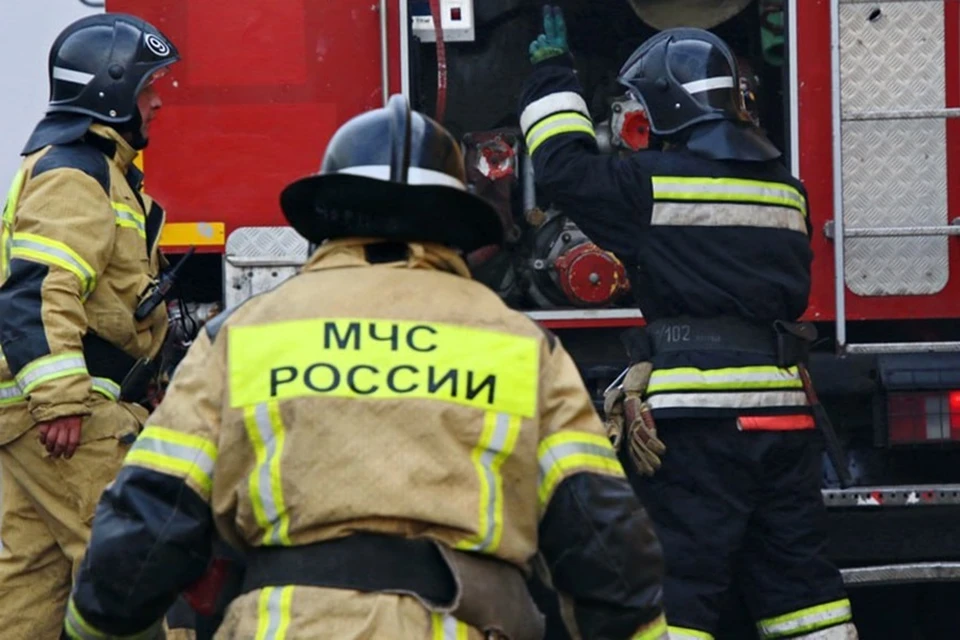 МЧС России по ДНР ликвидировали несколько пожаров после обстрелов ВСУ 8 сентября. Фото: МЧС России по ДНР