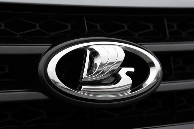 Такси ждет переход на Lada, «Яндекс» и АвтоВАЗ договариваются о тысячах машин