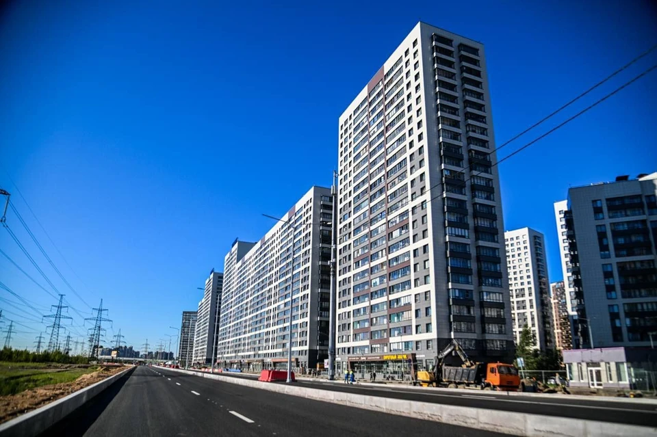 Участок от КАД до Петровского бульвара обеспечивает удобный выезд на Бульвар Менделеева.