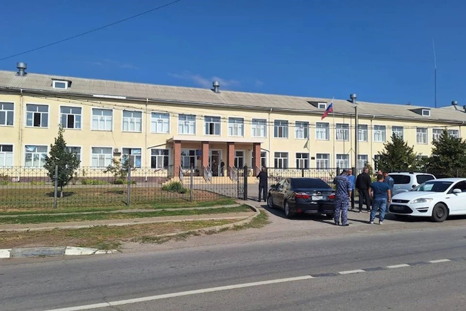 В России хотят повысить штраф за продажу алкоголя у школ и медучреждений