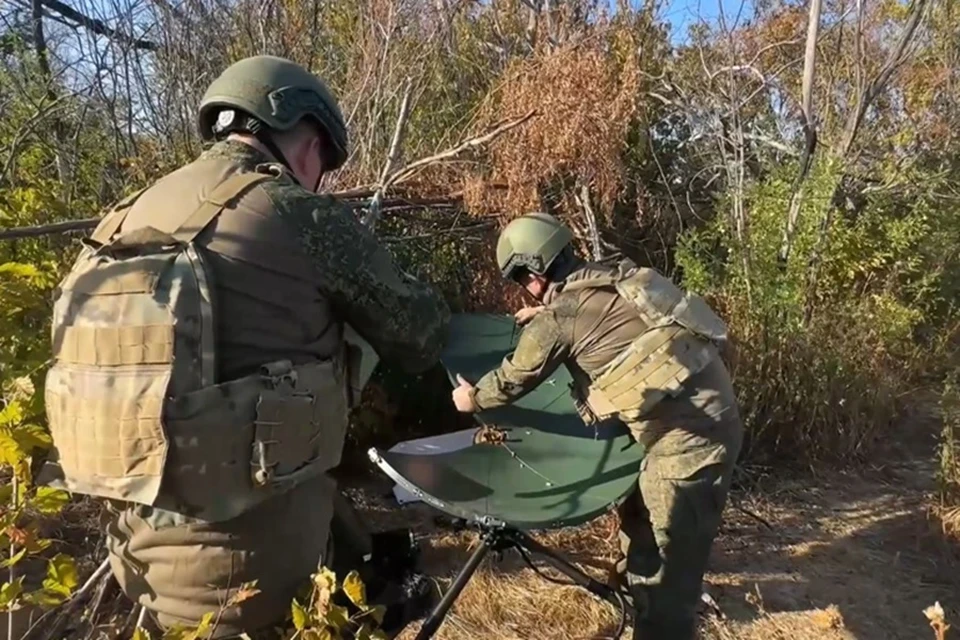 Войска «Востока» восстановили связь между военными в Александрограде ДНР. Фото: Минобороны России