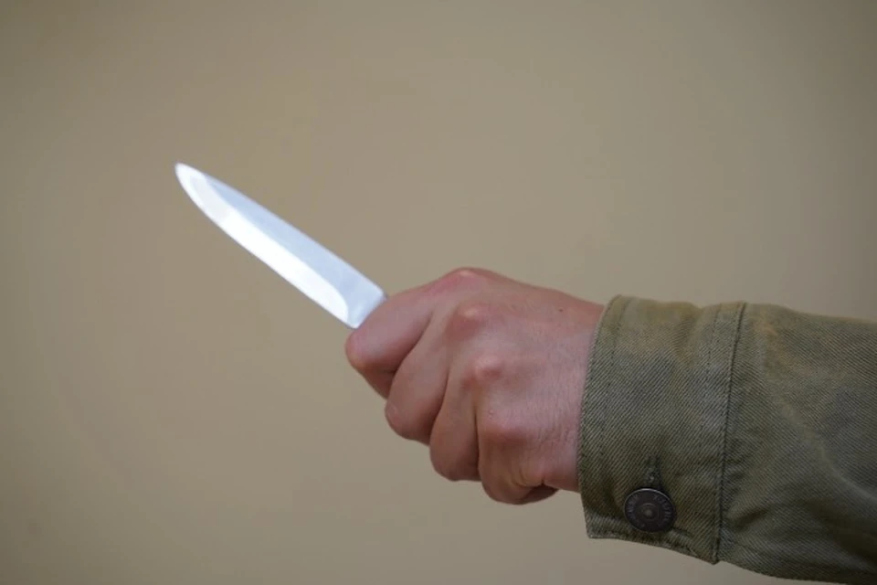 В Саратове 18-летний парень приревновал бывшую девушку к своему коллеге