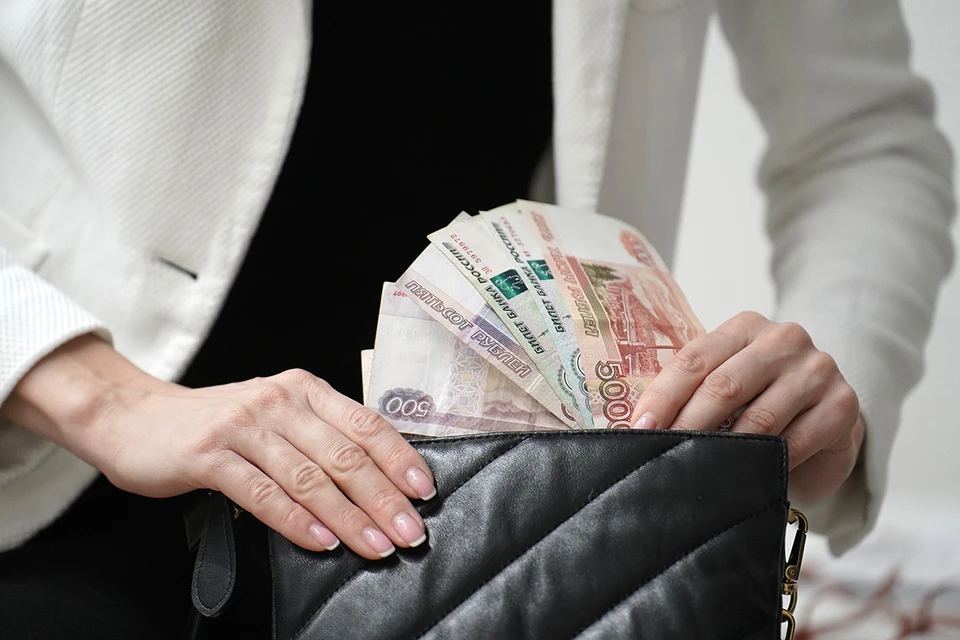 Ожидается, что за 3 года реальные заработные платы в России вырастут на 10%, а реальные денежные доходы – более чем на 9%.