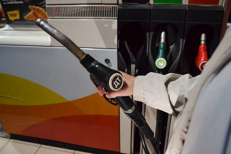 Новак отметил, что до конца 2025 года также введут эмбарго на вывоз дизельного топлива