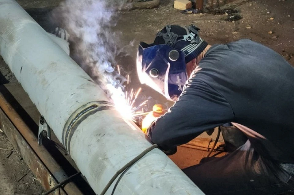 Специалисты оперативно устраняют аварии на сетях водоснабжения и водоотведения. Фото (архив): Минстрой ДНР