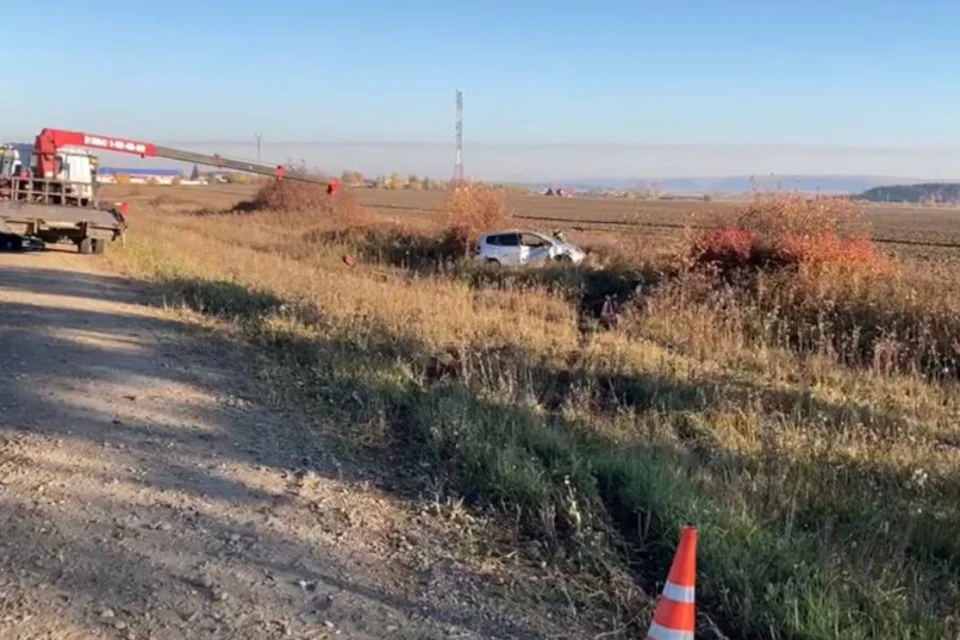 В Усольском районе пятеро подростков попали в ДТП, один погиб.