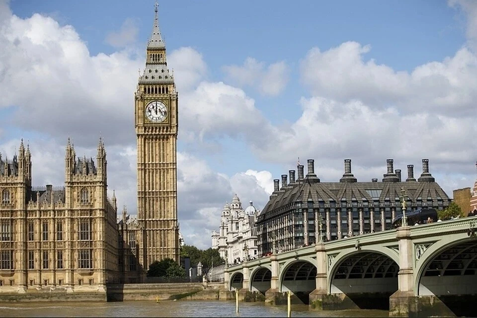 Британия ввела новые антииранские санкции против девяти лиц и 62 компаний