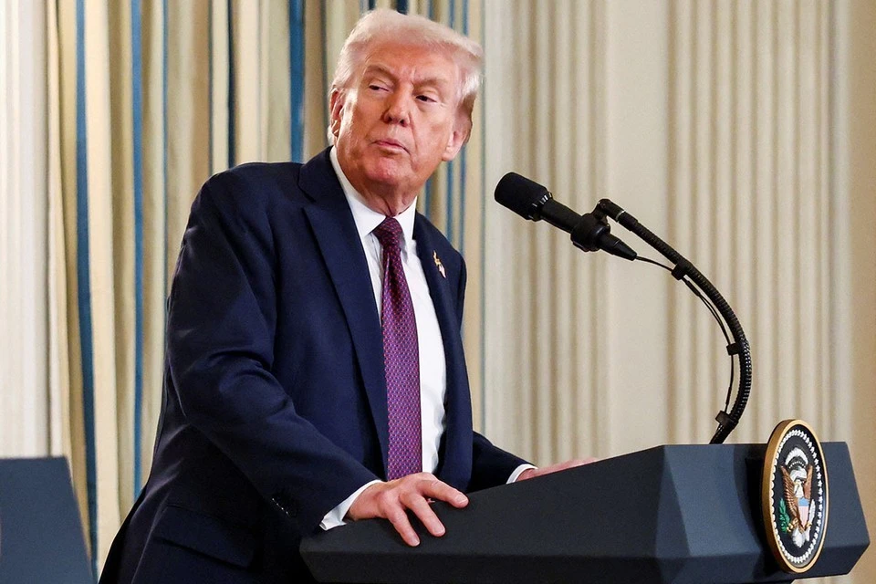 Трамп сообщил, что отправил ядерные подводные лодки к берегам РФ
