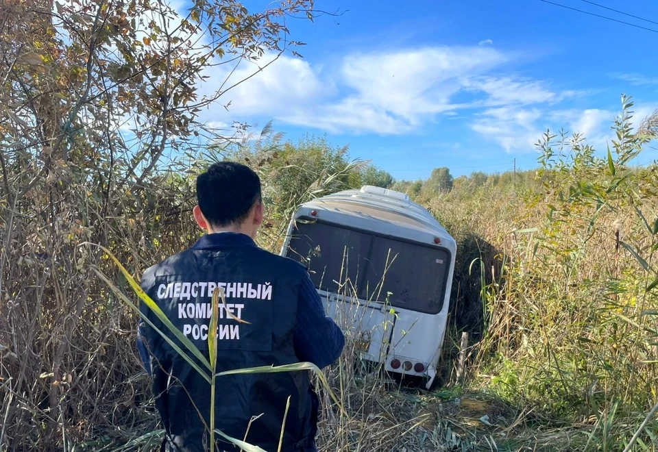 Травмированным оказывают необходимую помощь