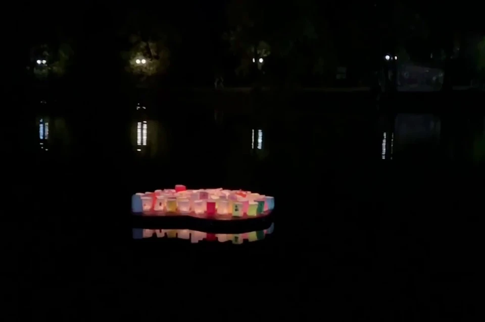 Праздник водных фонариков прошел во Владимире. Фото: Кадр видео