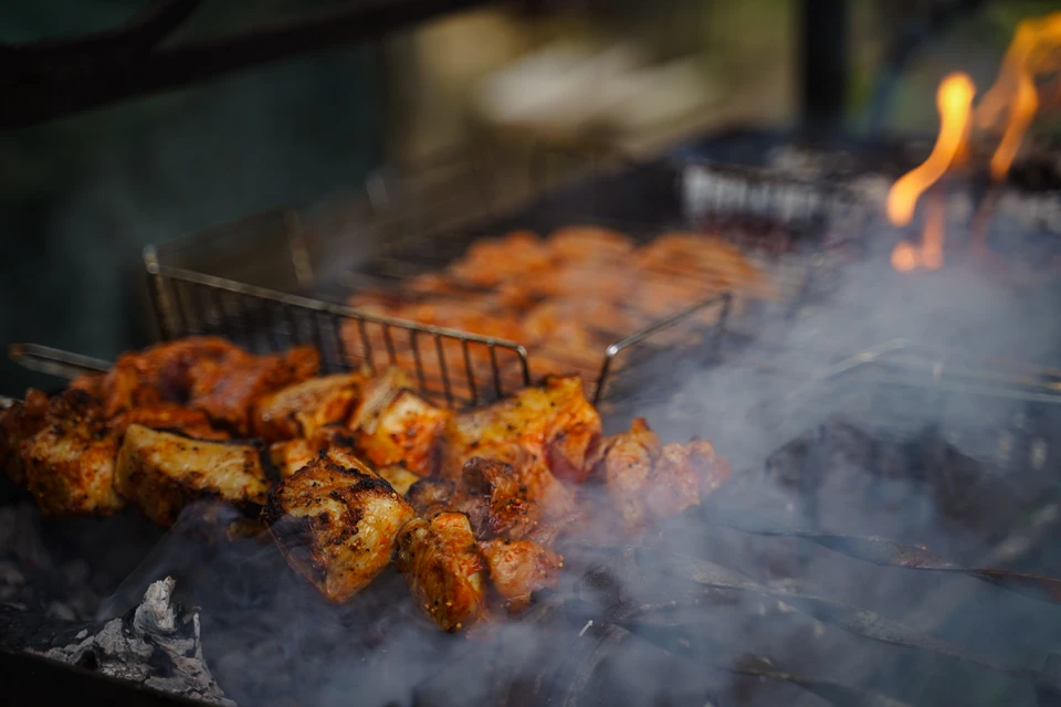 Жидкость для розжига словно скопировали у другого производителя.