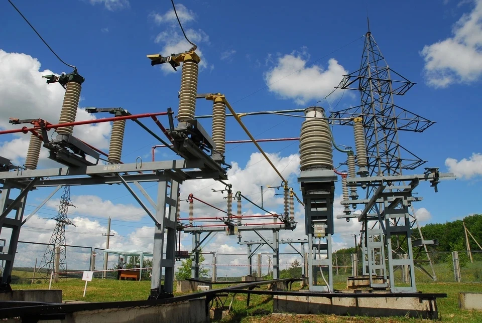 Населенные пункты, в которых нет света, переводят на резервные источники питания