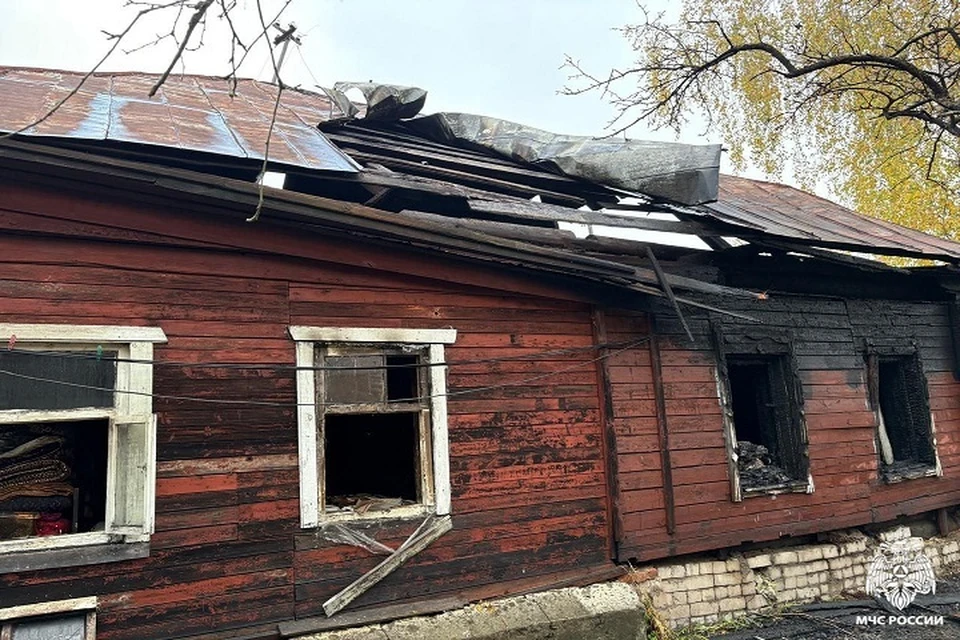 Дом поврежден огнем.