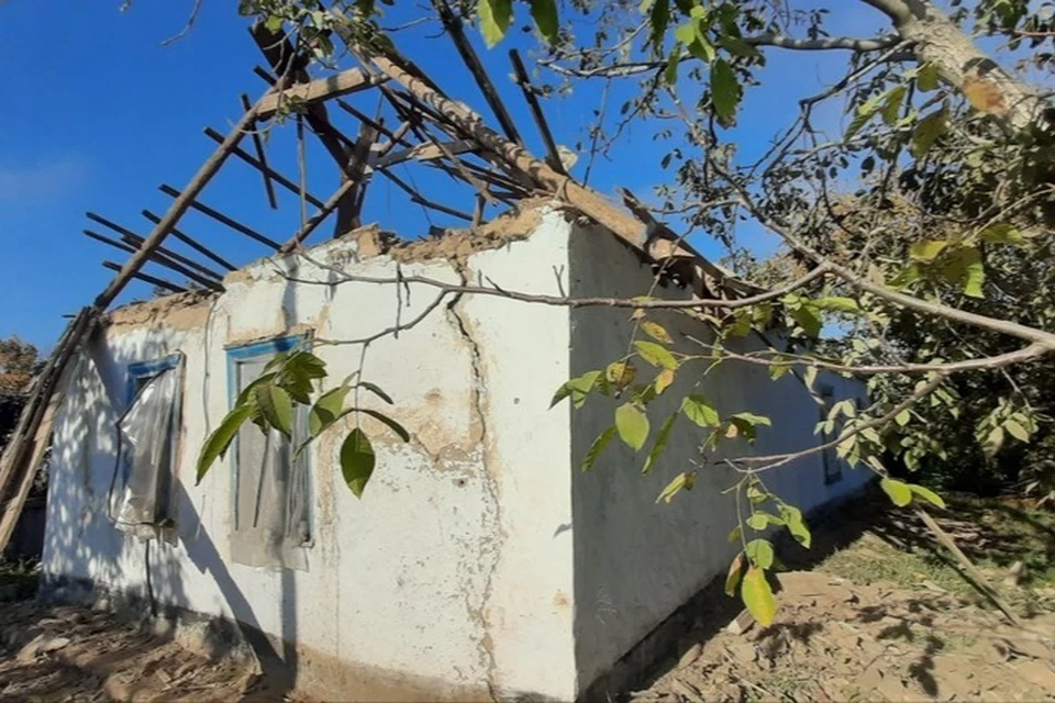 Обстрелы ВСУ принесли немало разрушений Херсонщине за сутки 15 октября. Фото: тг-канал Владимира Сальдо.