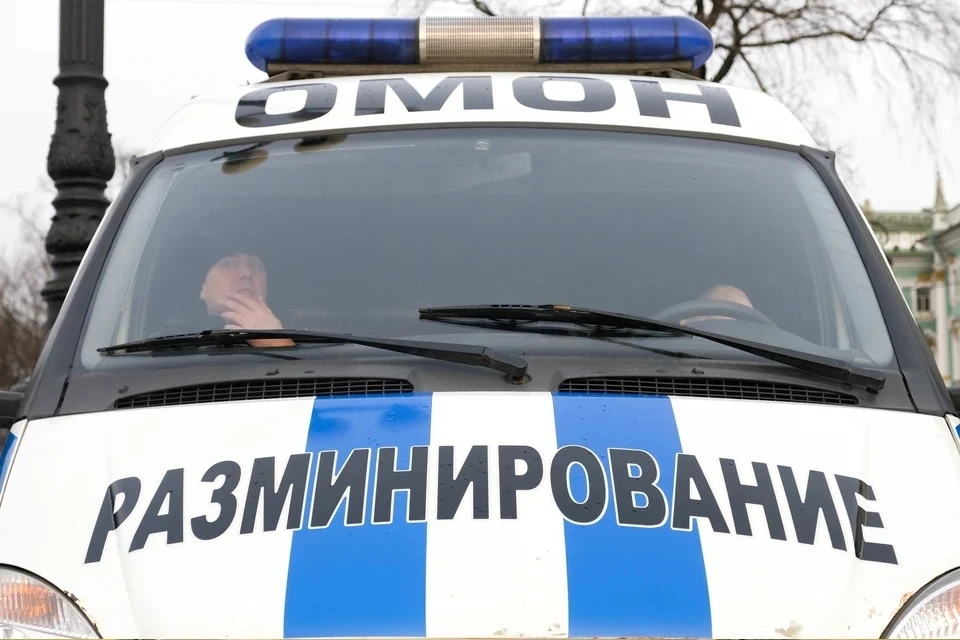 Сотни людей вывели из выставочного центра «Крокус Экспо» в Красногорске