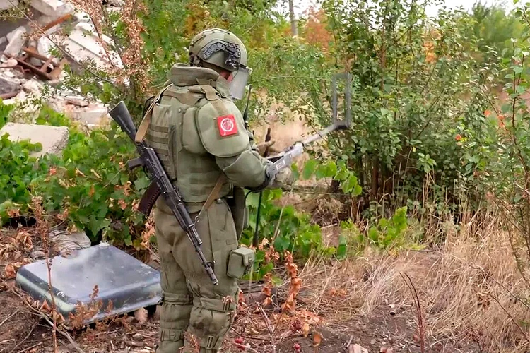 Саперы под Красноармейском cтали находить все больше самодельных взрывных устройств