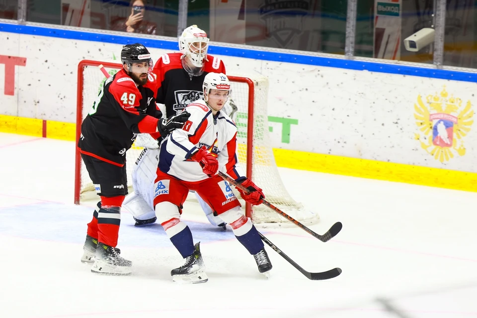 Игра завершилась со счетом 4:1. Фото: vk.com/izhstal