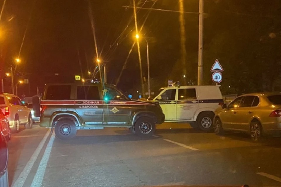 Фото с места ЧП от очевидцев. Улицу оцепили.