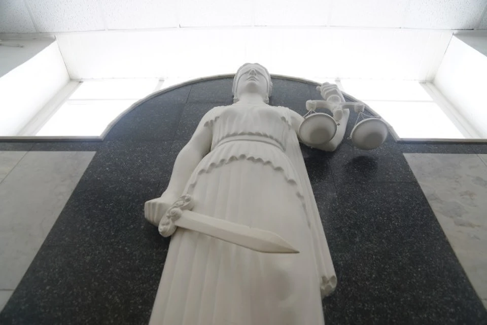 В Иркутске женщина, обвиняемая в грабеже, получила срок за оскорбления в суде