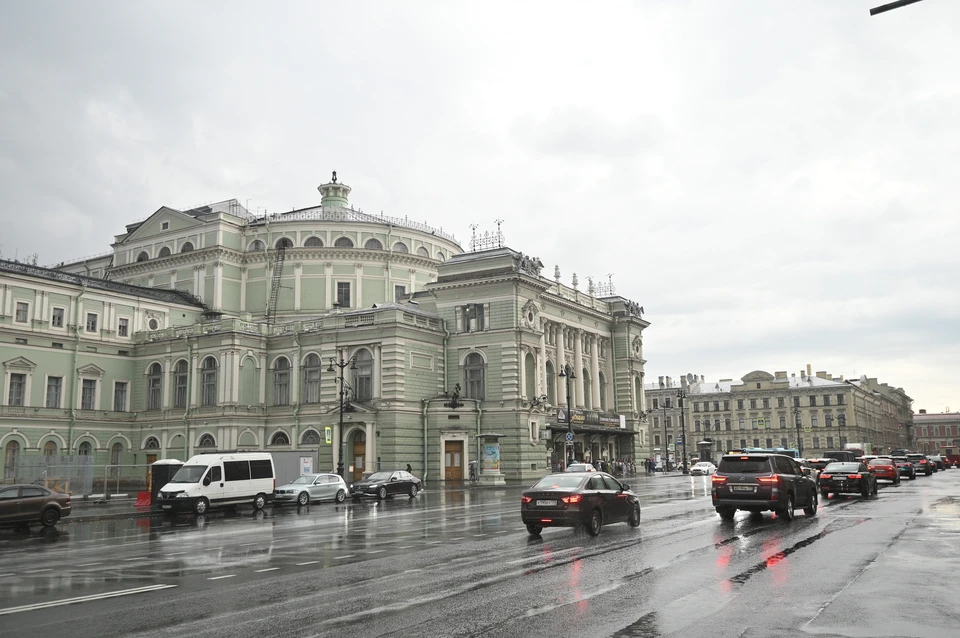 Девушка заработала не менее 6 млн рублей на обмане покупателей.