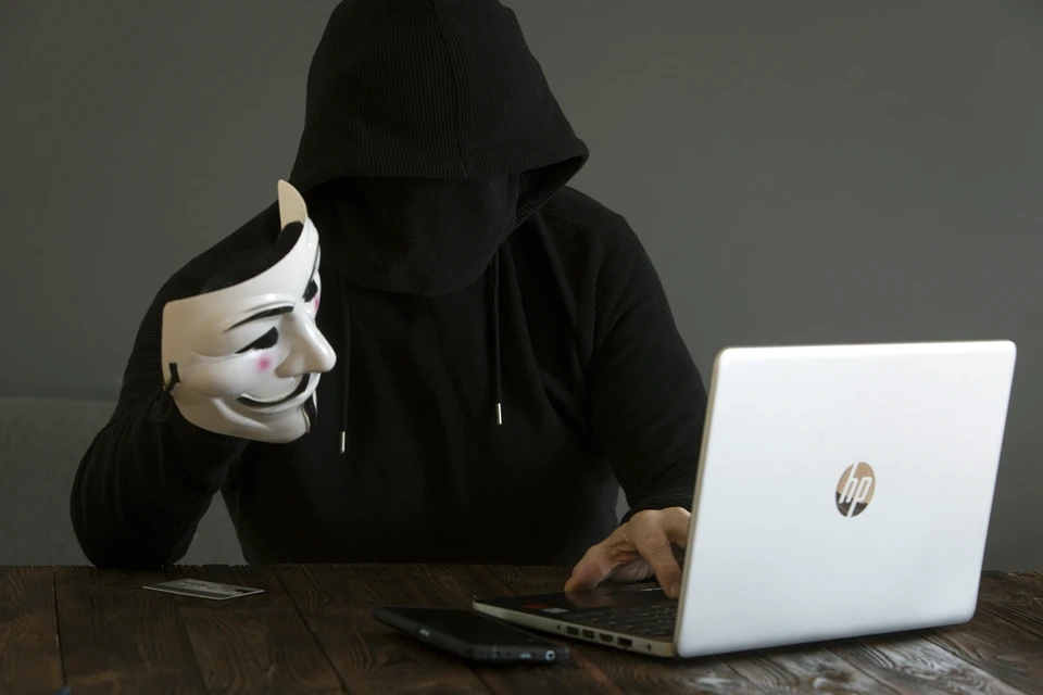 Вербовщиками обманом отправляют людей на тяжелый труд за границей