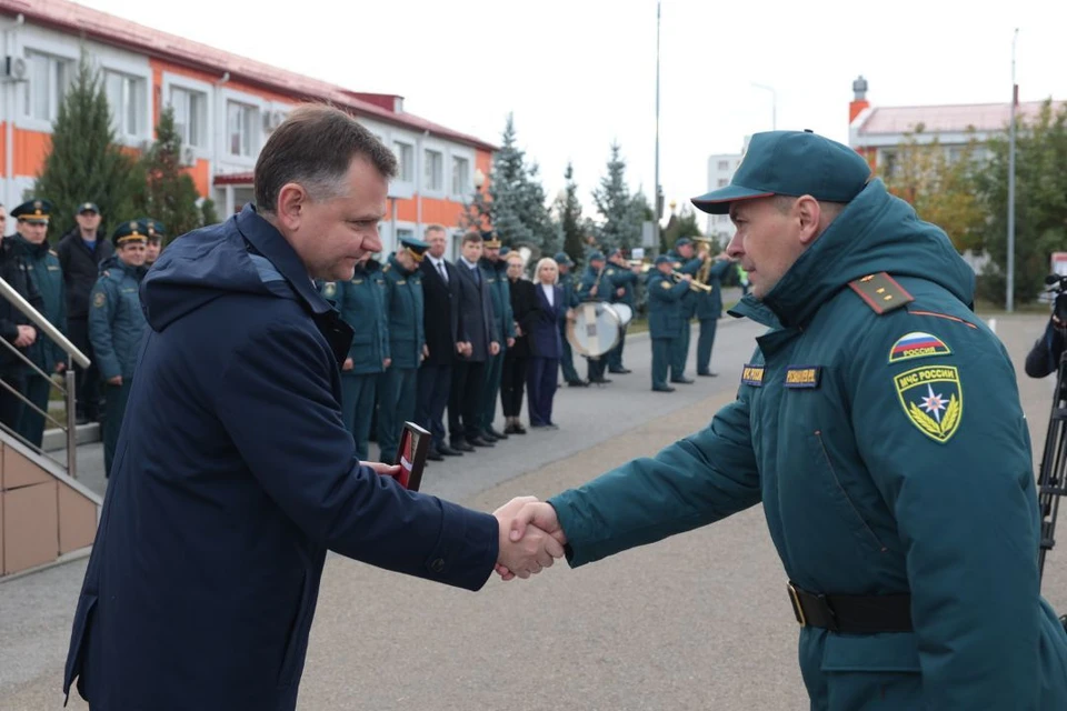 Глава МЧС и губернатор Ростовской области посетили Донской спасательный центр. Фото: Правительство Ростовской области.